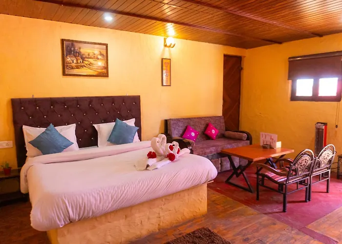 Kana Mud An Ethnic Village Resort - Beautiful View Of Gangotri Mountains